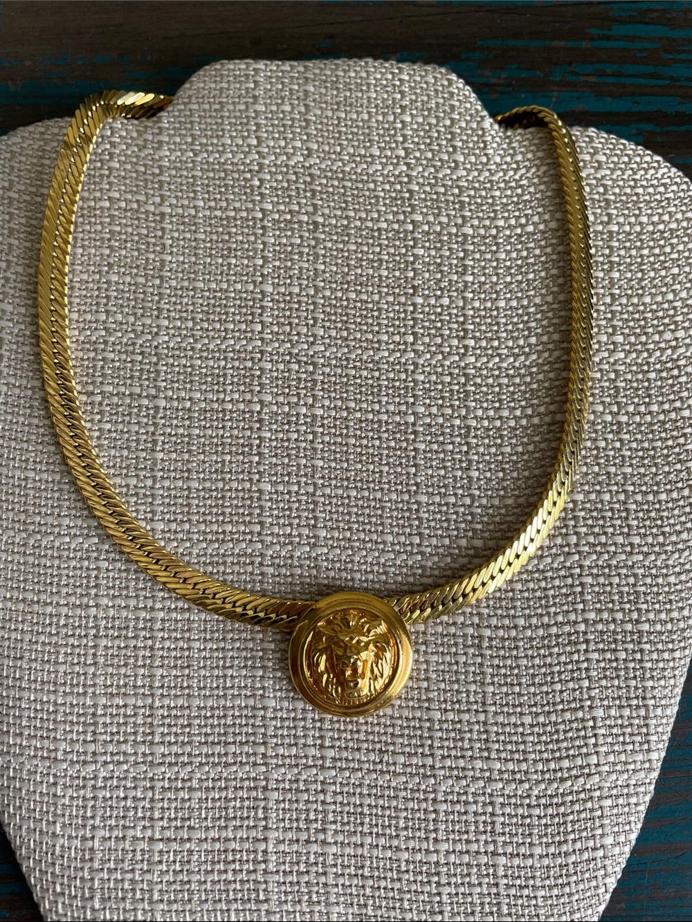 Anne Klein Gold Lion Head 3D necklace vintage jewelry rare